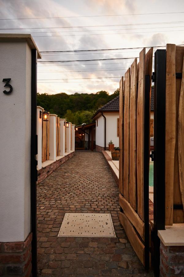Complex Butoaiele Transilvaniei - Cazare & Spa - Natura - Relaxare Mediaş Eksteriør bilde